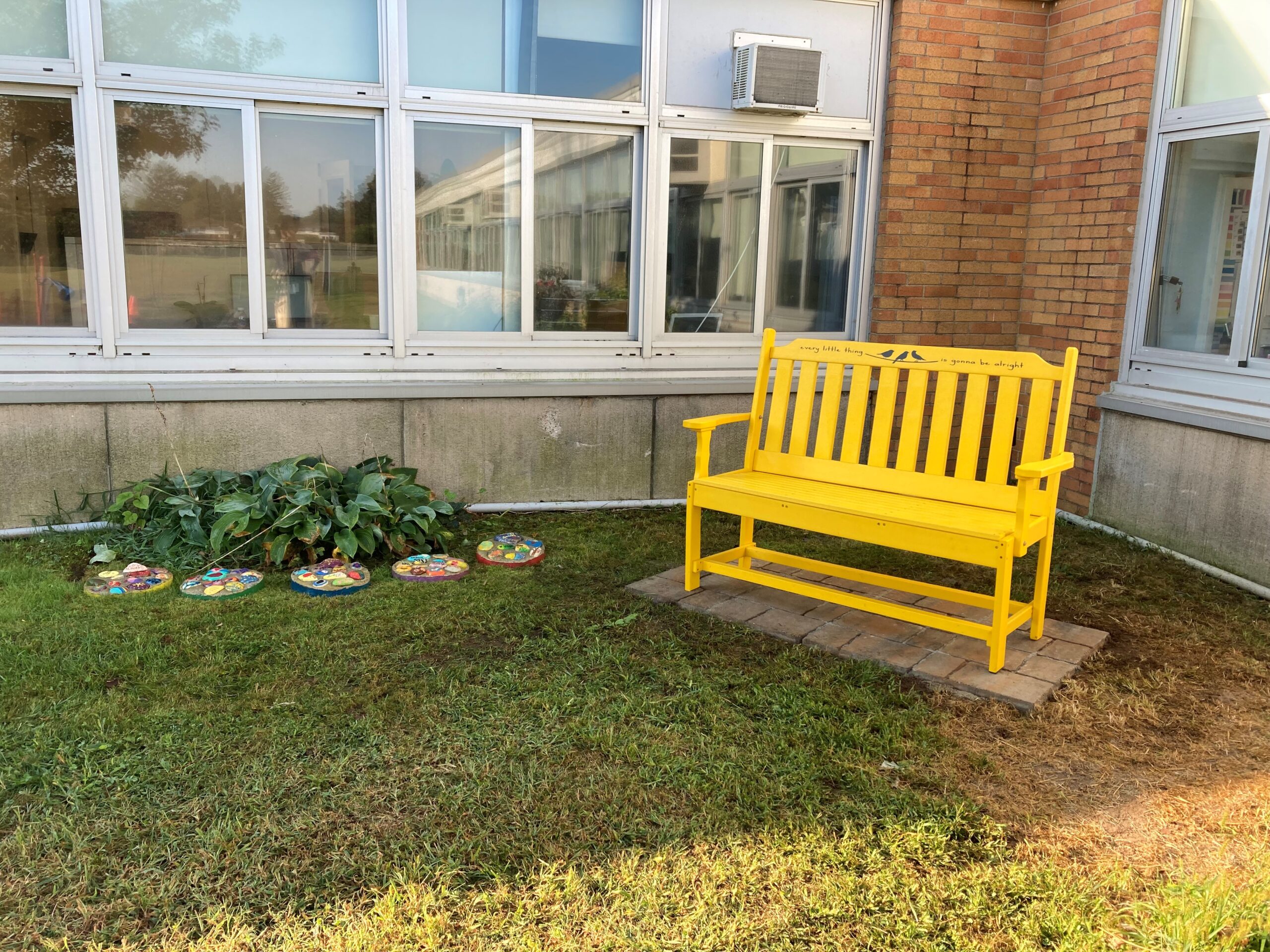 bench & rocks